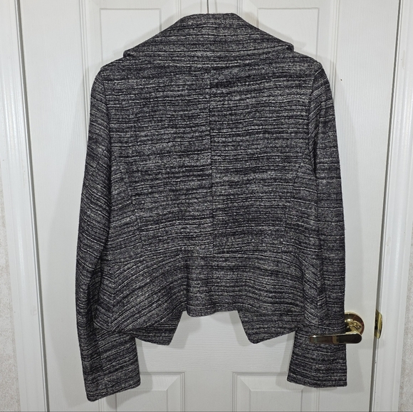 Banana Republic Women's Black and Gray Blazer - Picture 3 of 5
